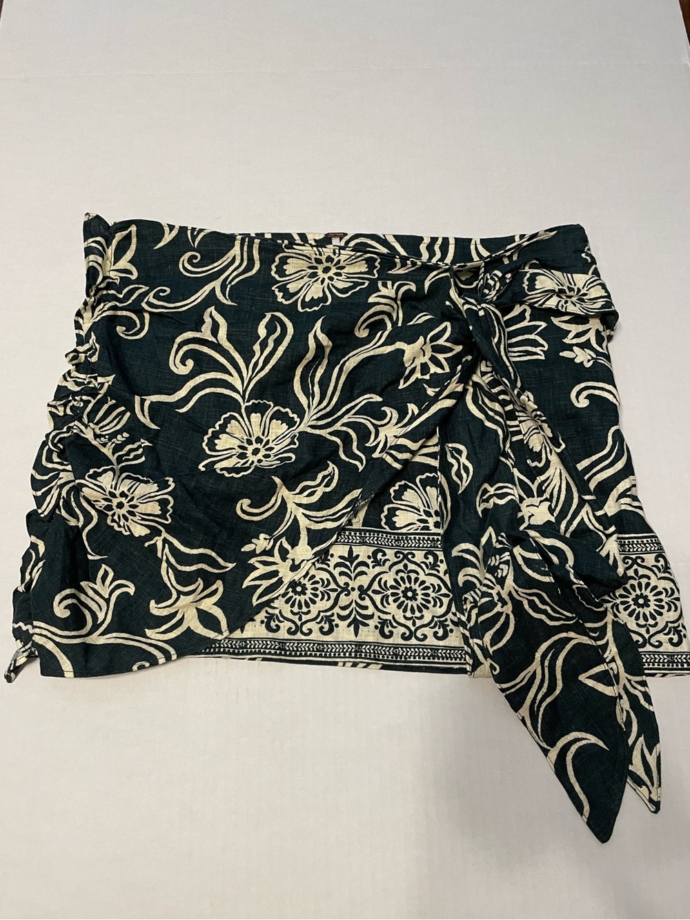 Free People Sweet As A Beach Floral Wrap Skirt in Green and White 8